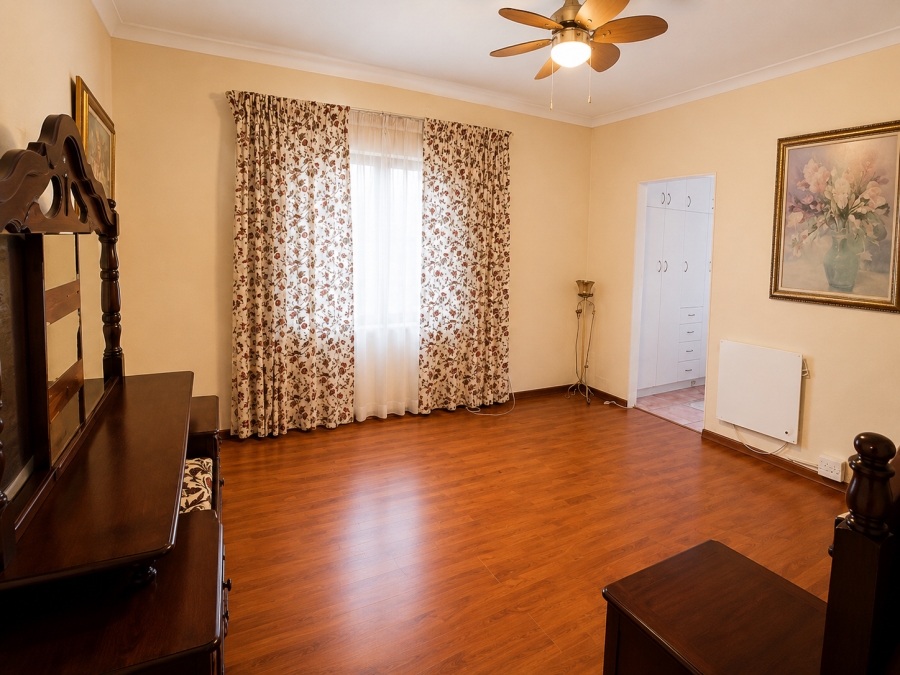 4 Bedroom Property for Sale in Clairewood Western Cape